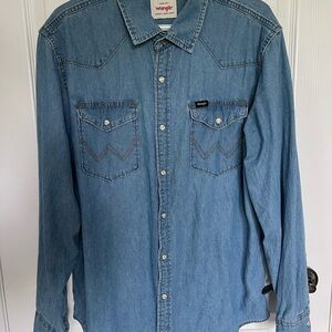 Wrangler Iconic Denim Jacket - Medium Wash, Size Large